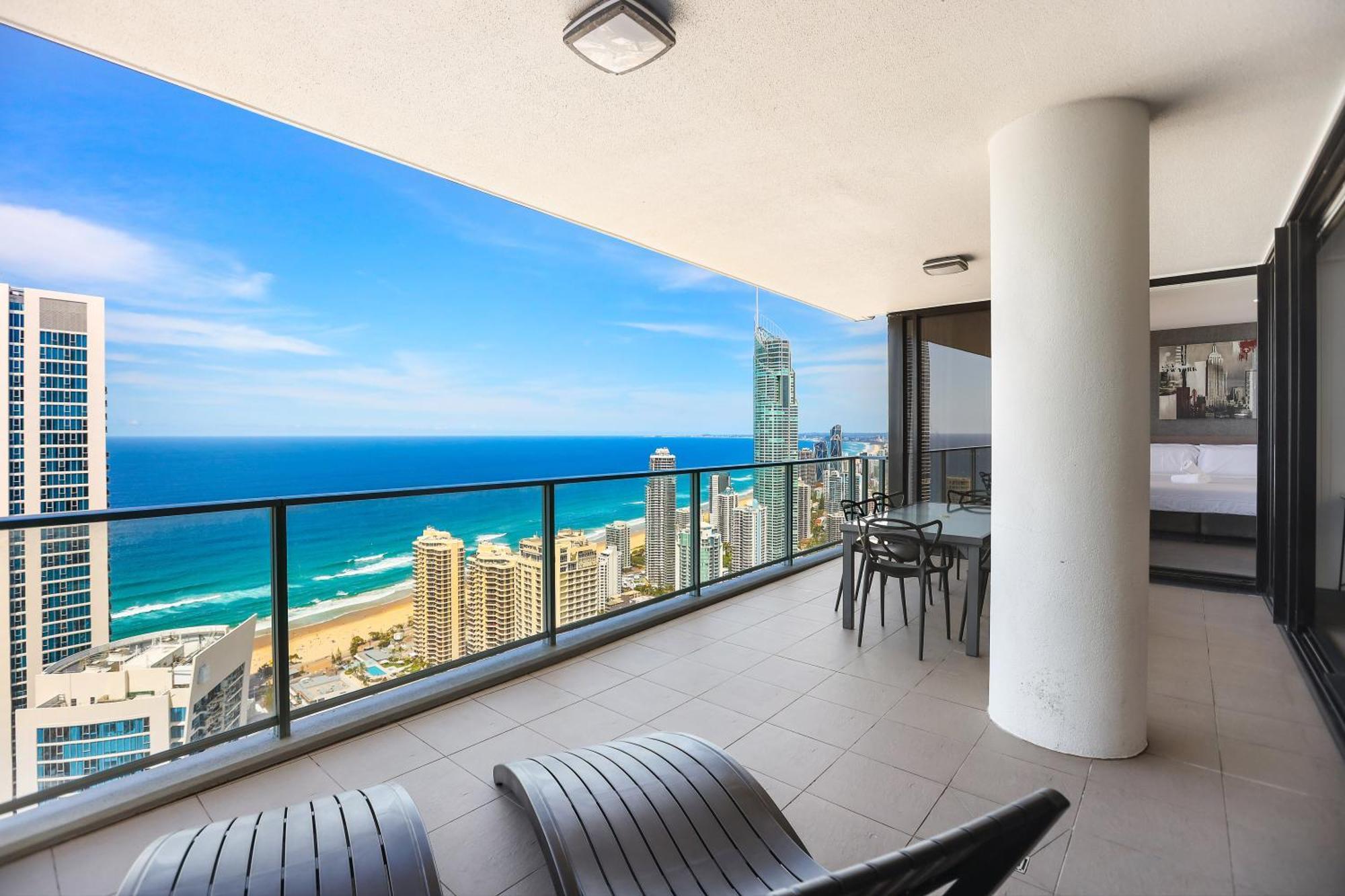Circle On Cavill 2, 3, 4 & 5 Bedroom Skyhomes & Sub Penthouses By Gold Coast Holidays Dış mekan fotoğraf