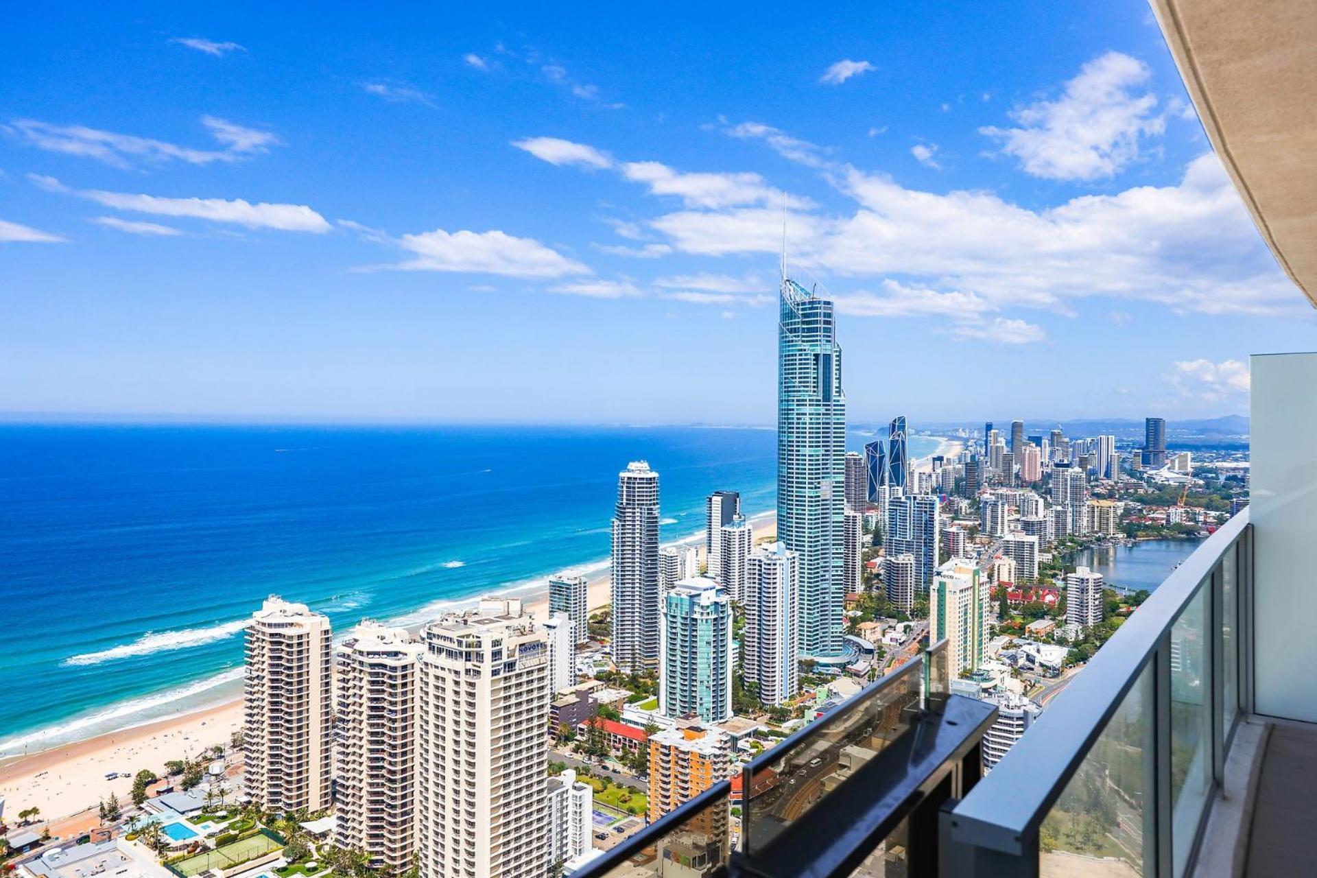 Circle On Cavill 2, 3, 4 & 5 Bedroom Skyhomes & Sub Penthouses By Gold Coast Holidays Dış mekan fotoğraf