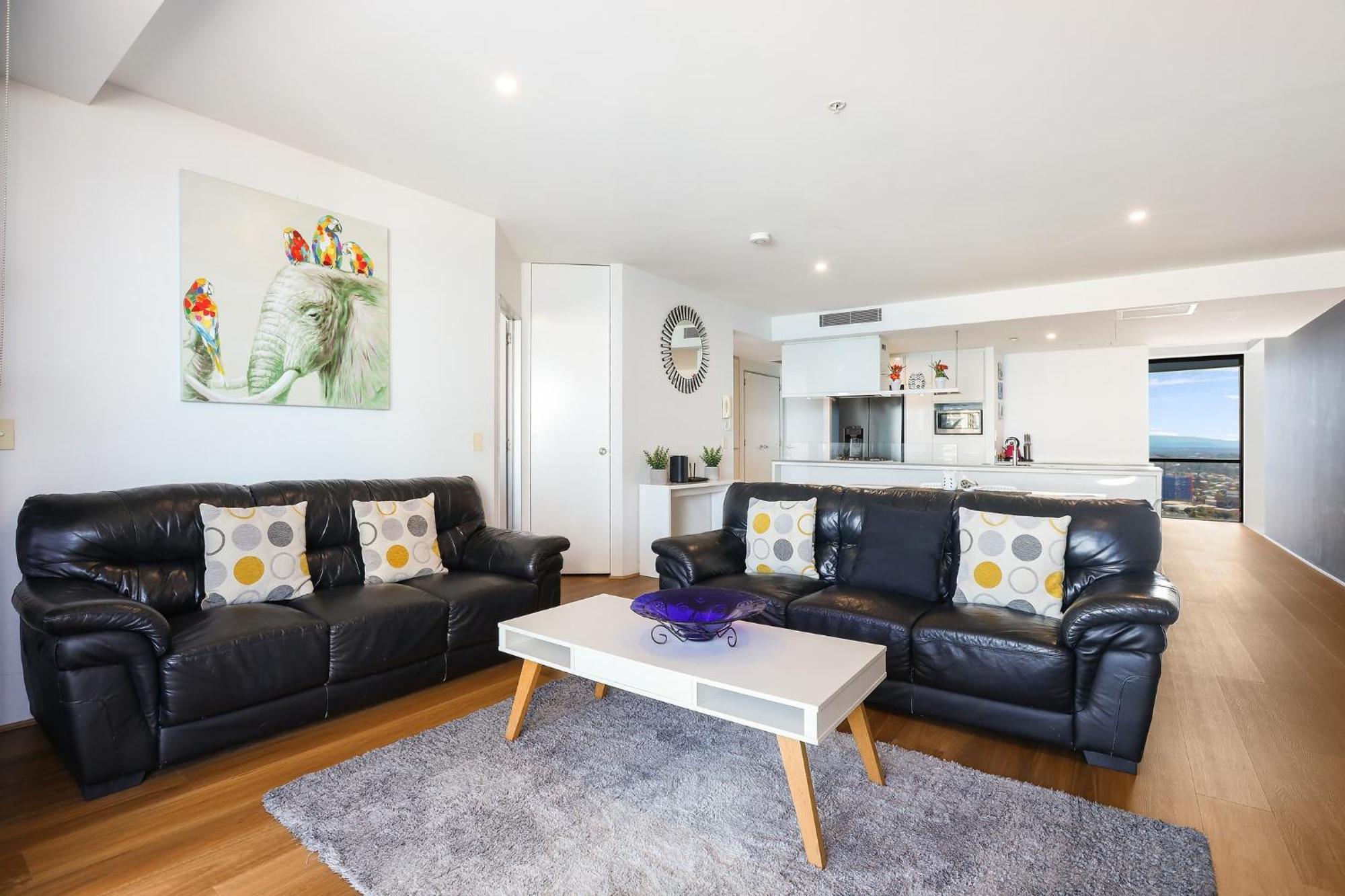Circle On Cavill 2, 3, 4 & 5 Bedroom Skyhomes & Sub Penthouses By Gold Coast Holidays Dış mekan fotoğraf